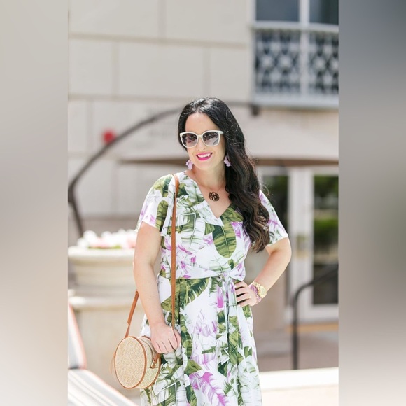 Tahari By Arthur S Levine Floral High Low Midi Dress Sz 12 Pleated Side Pockets - Picture 3 of 16